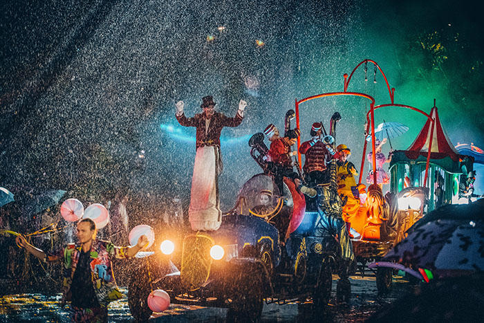 Chimelong Paradise Night Parade & Fireworks Show